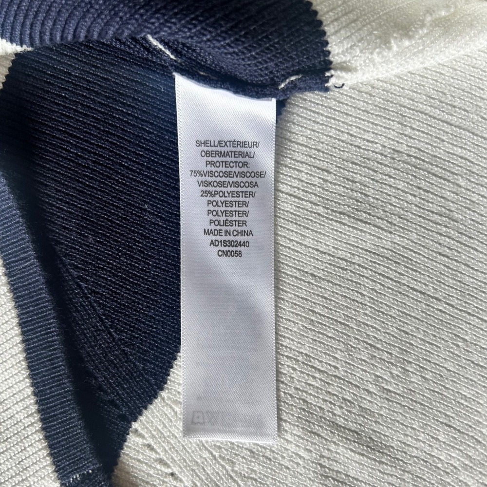 Adrianna Papell Navy Stripe Knit Top Large - Picture 3 of 3